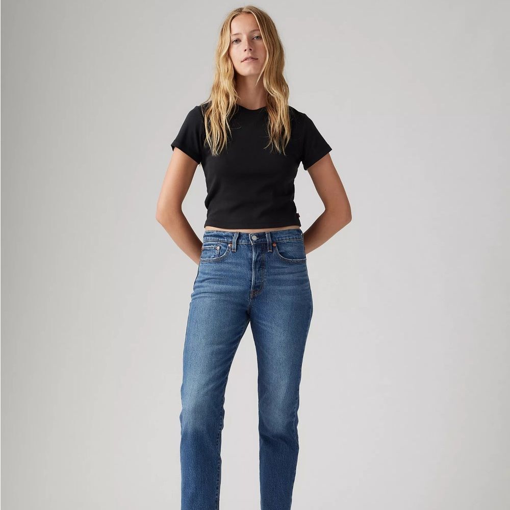 Levi’s Wedgie Straight Jeans Size 26 - Dark Wash Raw Hem